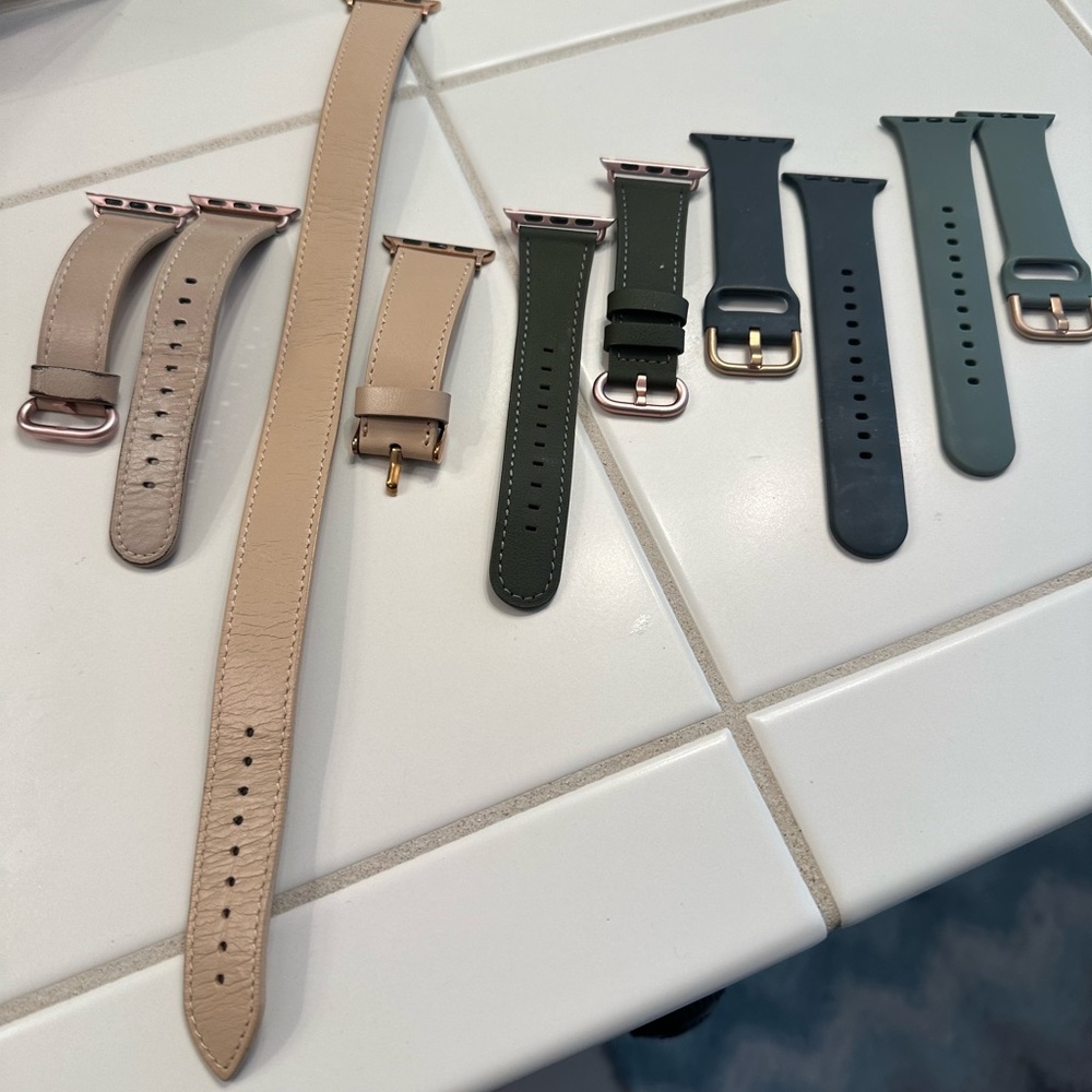 Apple watch band lot. Silicone and leather. Fits 38/41 band. Gently used.